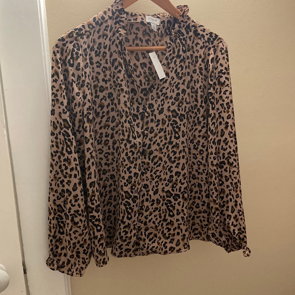 Leopard blouse with ruffle neck